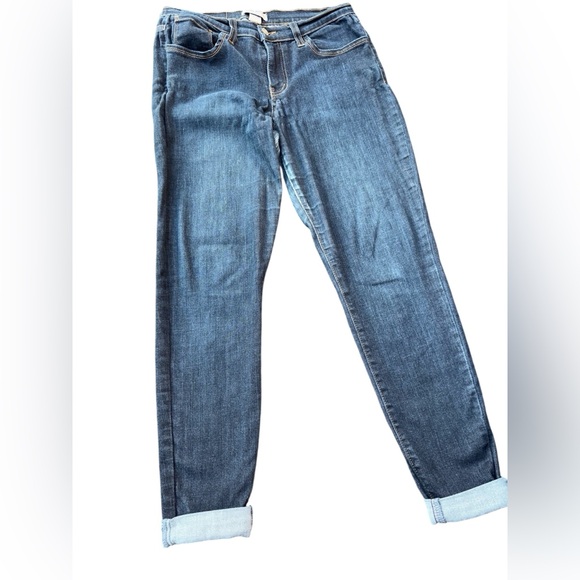 Judy Blue Denim - Judy Blue Women’s Jeans
Size: 13 / 31
Color: Dark Wash Blue